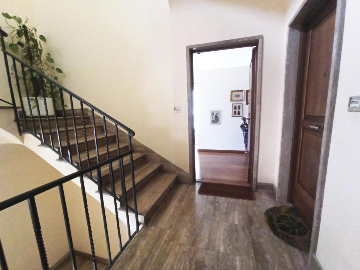 Quiet Apartmenttrastevere Рим Екстериор снимка